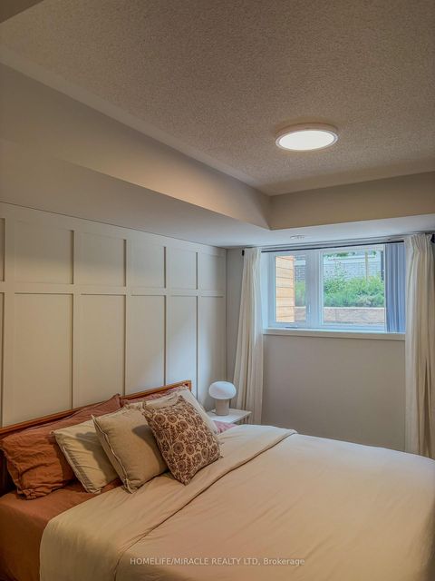 Photo 26 at 87 - 20 William Jackson Way, New Toronto, Toronto
