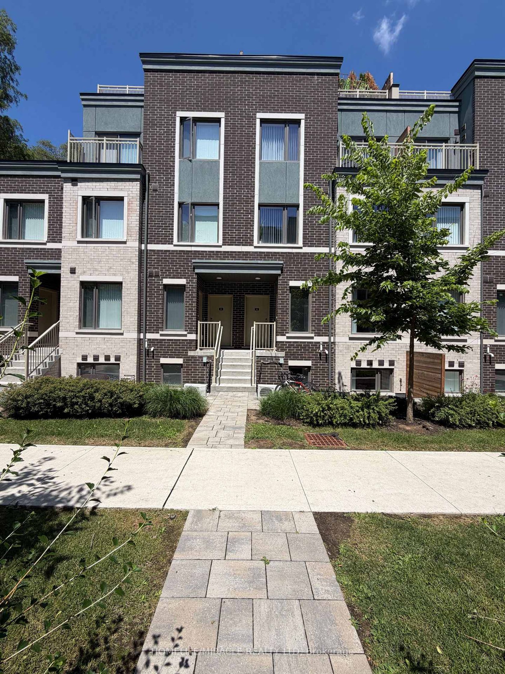 87 - 20 William Jackson Way, New Toronto, Toronto photo number 2