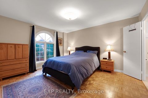 Photo 16 at 639 Irwin Crescent, Leslie Valley, Newmarket
