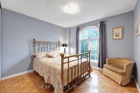 Photo 20 at 639 Irwin Crescent, Leslie Valley, Newmarket