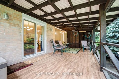 Photo 34 at 639 Irwin Crescent, Leslie Valley, Newmarket