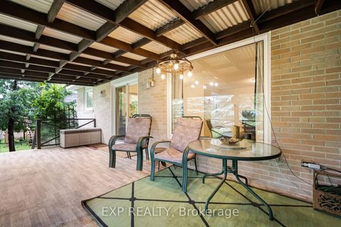 Photo 35 at 639 Irwin Crescent, Leslie Valley, Newmarket