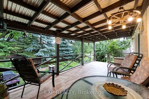 Photo 37 at 639 Irwin Crescent, Leslie Valley, Newmarket