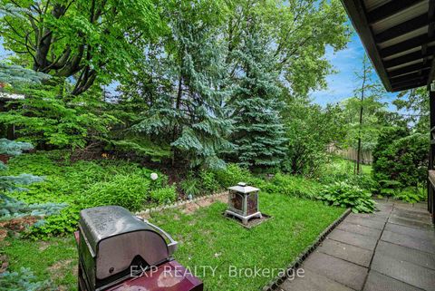 Photo 41 at 639 Irwin Crescent, Leslie Valley, Newmarket