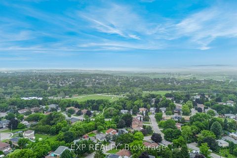 Photo 45 at 639 Irwin Crescent, Leslie Valley, Newmarket
