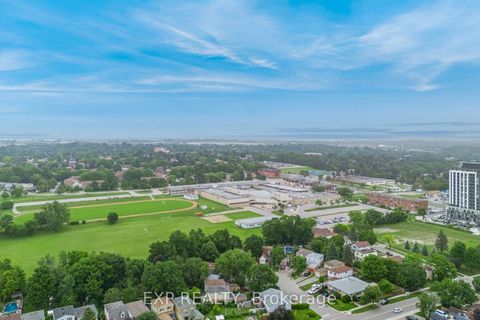 Photo 46 at 639 Irwin Crescent, Leslie Valley, Newmarket