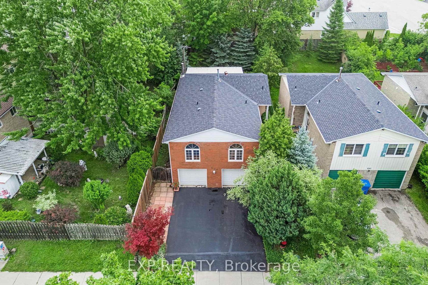 639 Irwin Crescent, Leslie Valley, Newmarket photo number 2