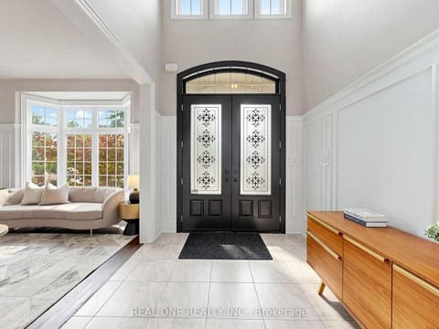 Photo 8 at 111 Headwind Boulevard, Vellore Village, Vaughan