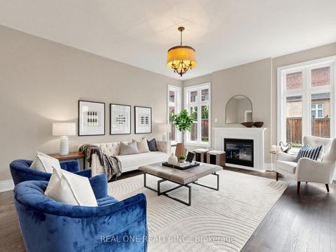 Photo 11 at 111 Headwind Boulevard, Vellore Village, Vaughan