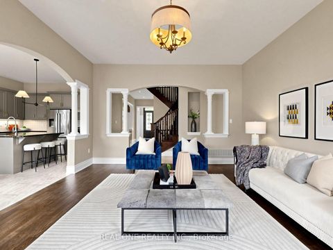 Photo 12 at 111 Headwind Boulevard, Vellore Village, Vaughan