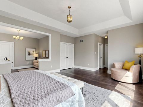 Photo 21 at 111 Headwind Boulevard, Vellore Village, Vaughan