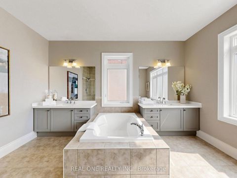 Photo 22 at 111 Headwind Boulevard, Vellore Village, Vaughan