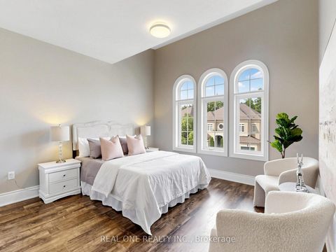 Photo 24 at 111 Headwind Boulevard, Vellore Village, Vaughan