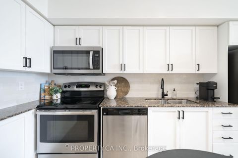 Photo 13 at 1201 - 830 Lawrence Avenue, Glen Park, Toronto
