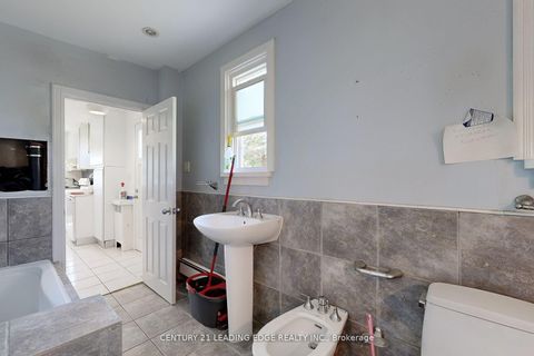 Photo 20 at A - 21 Wexford Boulevard, Maryvale, Toronto