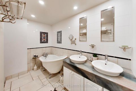 Photo 5 at 111 - 660 Pape Avenue, North Riverdale, Toronto