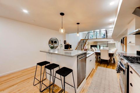 Photo 14 at 111 - 660 Pape Avenue, North Riverdale, Toronto