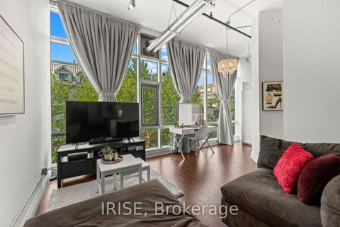 Photo 0 at 305 - 477 Richmond Street W, Waterfront Communities C1, Toronto