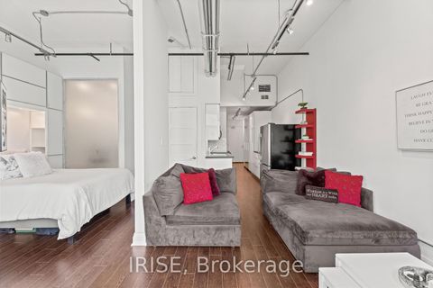 Photo 4 at 305 - 477 Richmond Street W, Waterfront Communities C1, Toronto