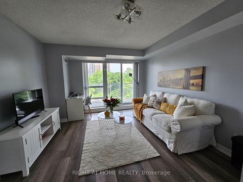 Photo 11 at 307 - 2015 Sheppard Avenue E, Henry Farm, Toronto