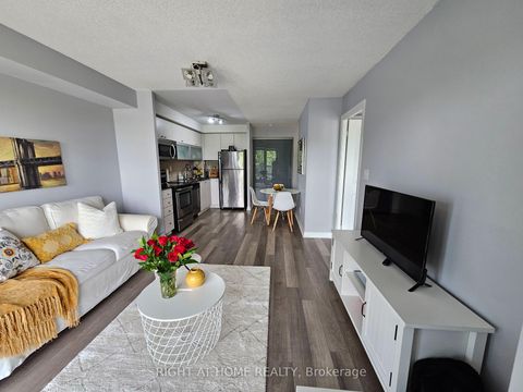 Photo 13 at 307 - 2015 Sheppard Avenue E, Henry Farm, Toronto