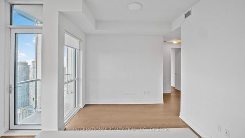 Photo 19 at 5409 - 1 Yorkville Avenue, Annex, Toronto