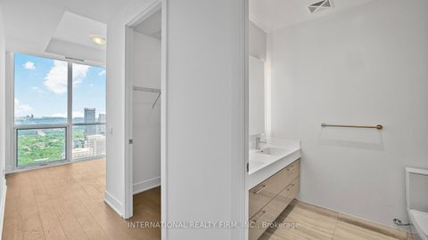 Photo 25 at 5409 - 1 Yorkville Avenue, Annex, Toronto