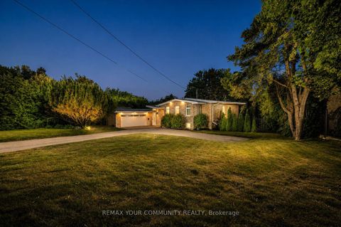 Photo 2 at 35 Idleswift Drive, Uplands, Vaughan