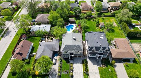 Photo 3 at 374 Elmwood Avenue, Harding, Richmond Hill