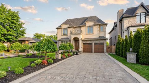 Photo 6 at 374 Elmwood Avenue, Harding, Richmond Hill
