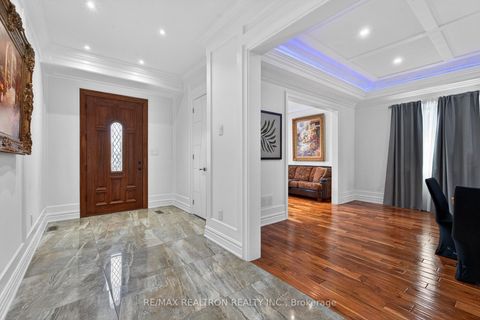 Photo 11 at 374 Elmwood Avenue, Harding, Richmond Hill