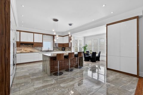 Photo 17 at 374 Elmwood Avenue, Harding, Richmond Hill