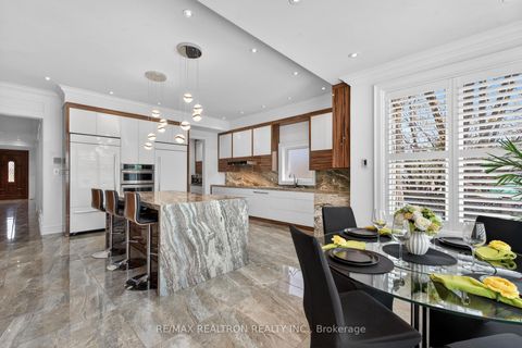 Photo 24 at 374 Elmwood Avenue, Harding, Richmond Hill