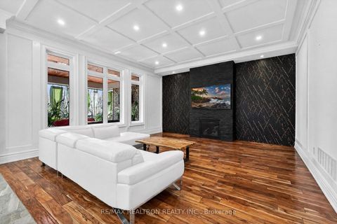 Photo 27 at 374 Elmwood Avenue, Harding, Richmond Hill