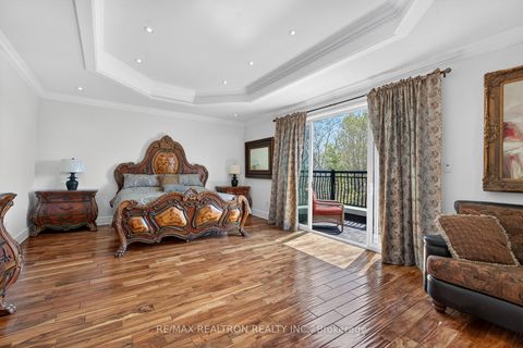 Photo 34 at 374 Elmwood Avenue, Harding, Richmond Hill