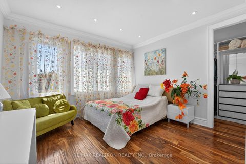 Photo 40 at 374 Elmwood Avenue, Harding, Richmond Hill