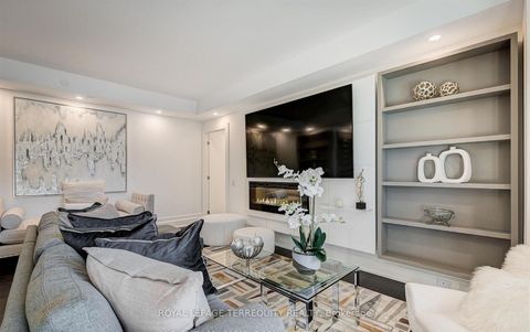 Photo 6 at 401 - 3 Southvale Drive, Leaside, Toronto