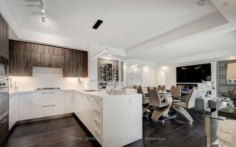 Photo 9 at 401 - 3 Southvale Drive, Leaside, Toronto