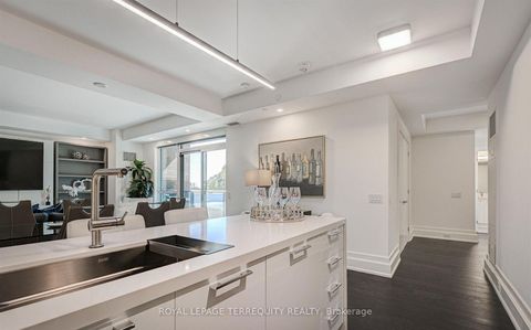 Photo 11 at 401 - 3 Southvale Drive, Leaside, Toronto