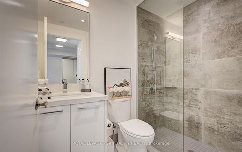 Photo 23 at 401 - 3 Southvale Drive, Leaside, Toronto