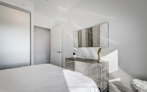 Photo 39 at 401 - 3 Southvale Drive, Leaside, Toronto