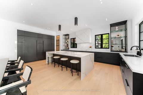 Photo 10 at 6 Forestave Crescent, Nobleton, King