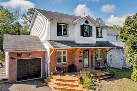 Photo 2 at 1005 Vance Crescent, Rural Innisfil, Innisfil