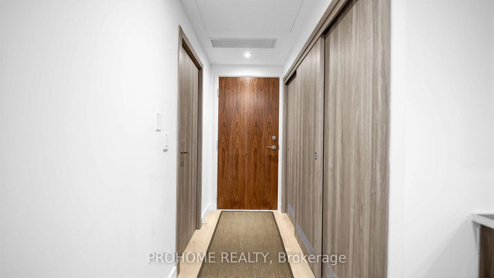 Photo 3 at 1006 - 27 McMahon Drive, Bayview Village, Toronto