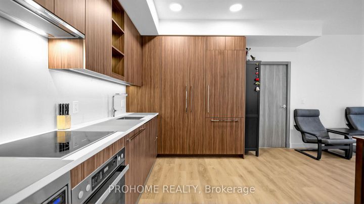 Photo 5 at 1006 - 27 McMahon Drive, Bayview Village, Toronto