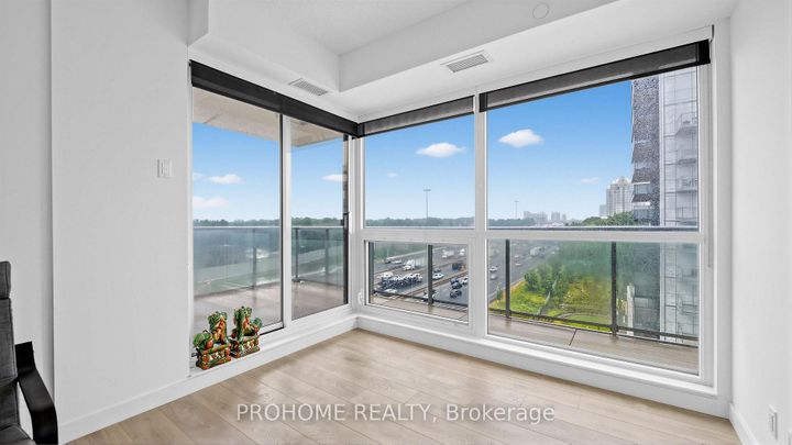 Photo 12 at 1006 - 27 McMahon Drive, Bayview Village, Toronto