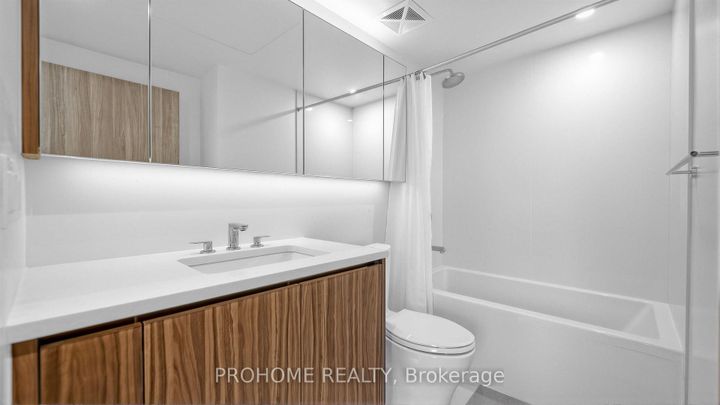 Photo 17 at 1006 - 27 McMahon Drive, Bayview Village, Toronto