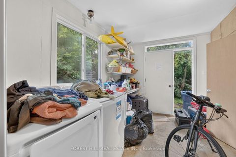 Photo 11 at 9 Tikvah Circle, Historic Lakeshore Communities, Georgina