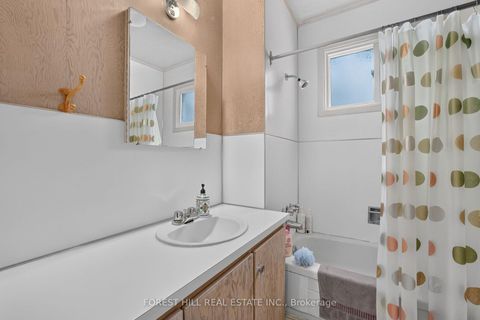 Photo 18 at 9 Tikvah Circle, Historic Lakeshore Communities, Georgina