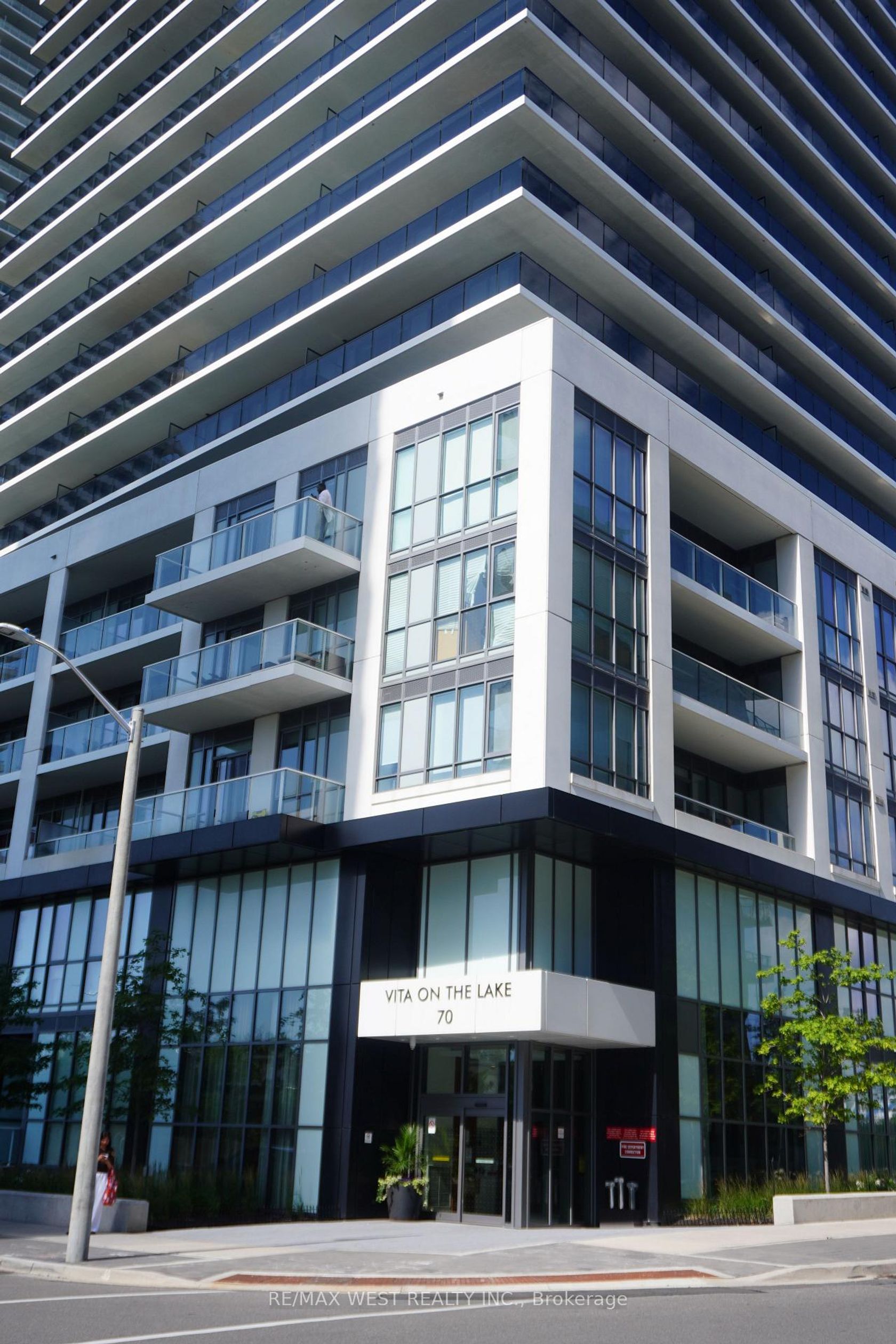 5101 - 70 Annie Craig Drive, Mimico, Toronto photo number 2